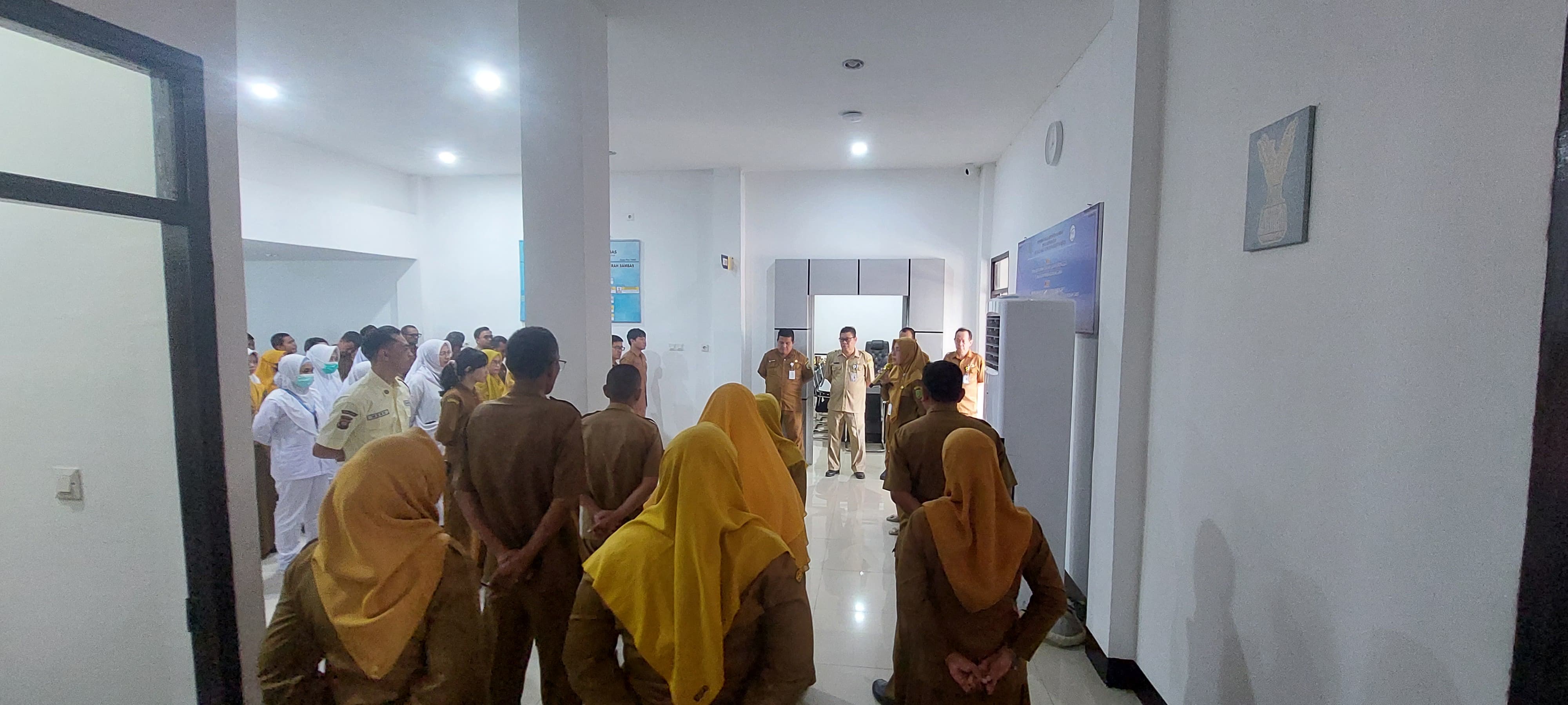 Apel Pagi 28 Juli 2025 RSUD Sambas :  Kaji Banding UOBK dan Apresiasi Prestasi Tim Sepak Bola