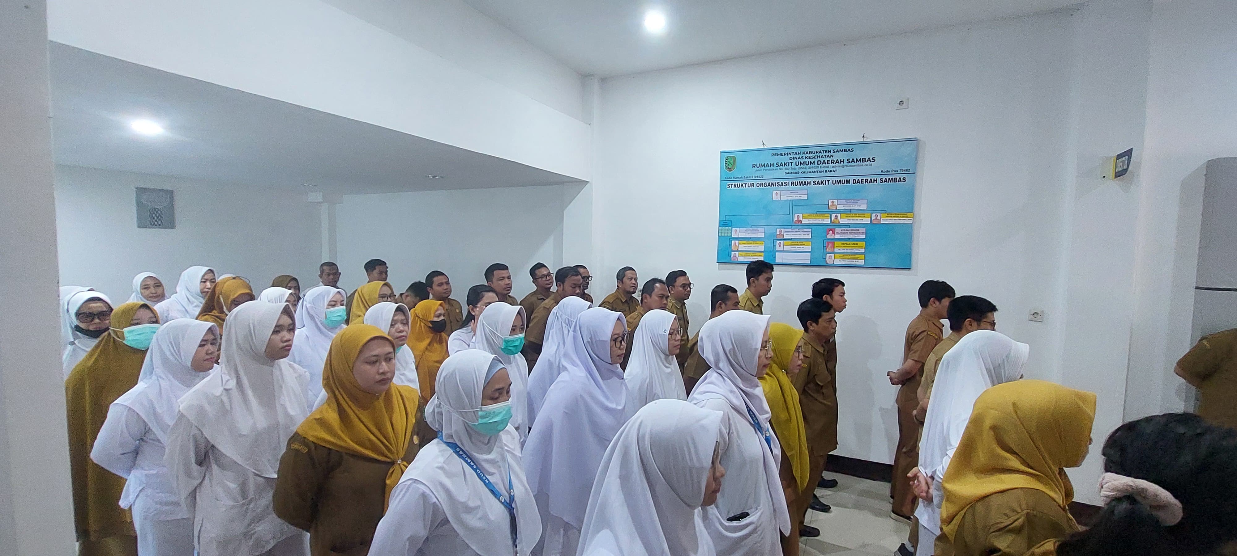 Apel Pagi 28 Juli 2025 RSUD Sambas :  Kaji Banding UOBK dan Apresiasi Prestasi Tim Sepak Bola