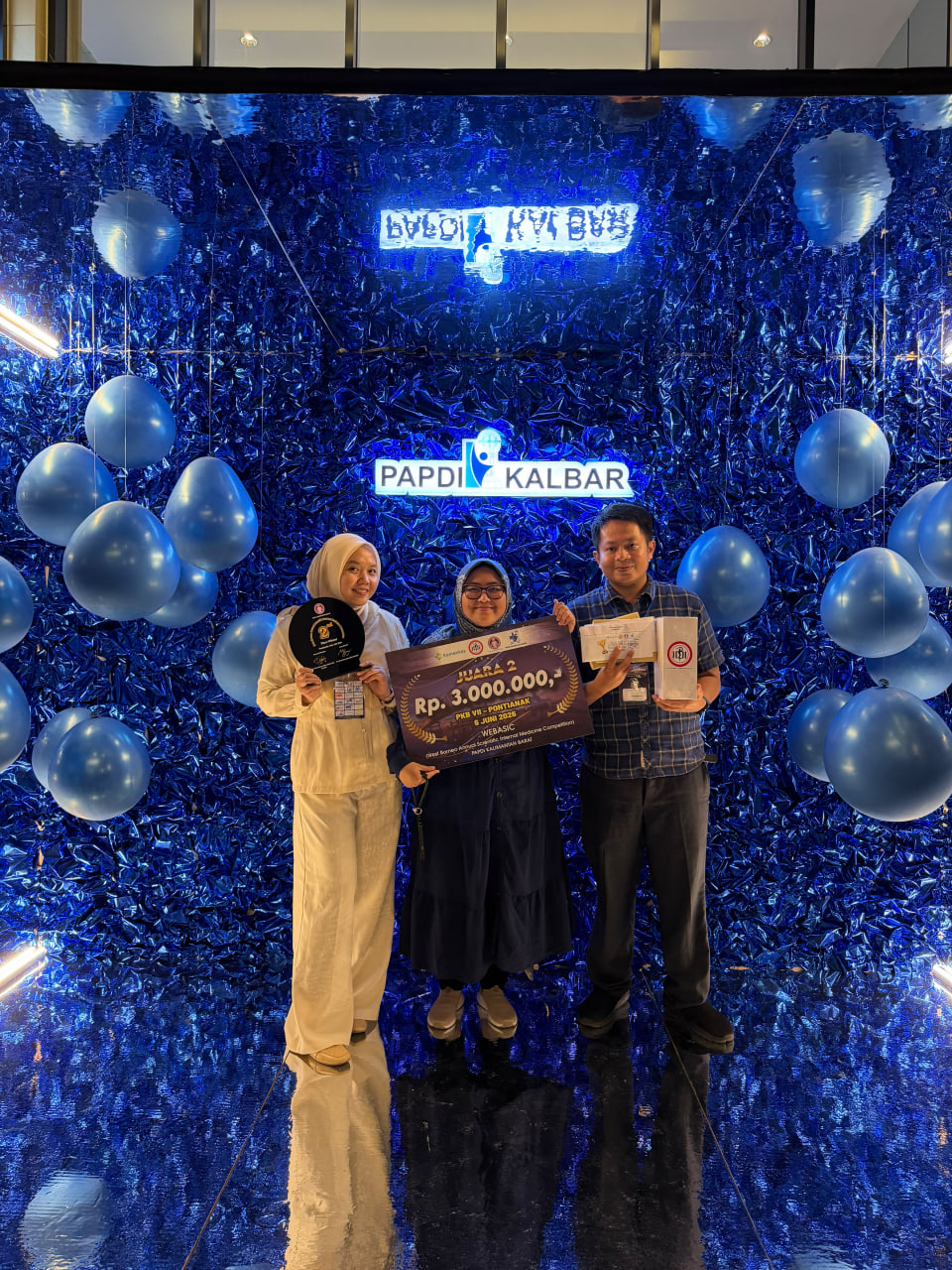Tim SIAP RSUD Sambas Raih Juara 2 Lomba Cerdas Cermat PKB VII PAPDI Kalbar